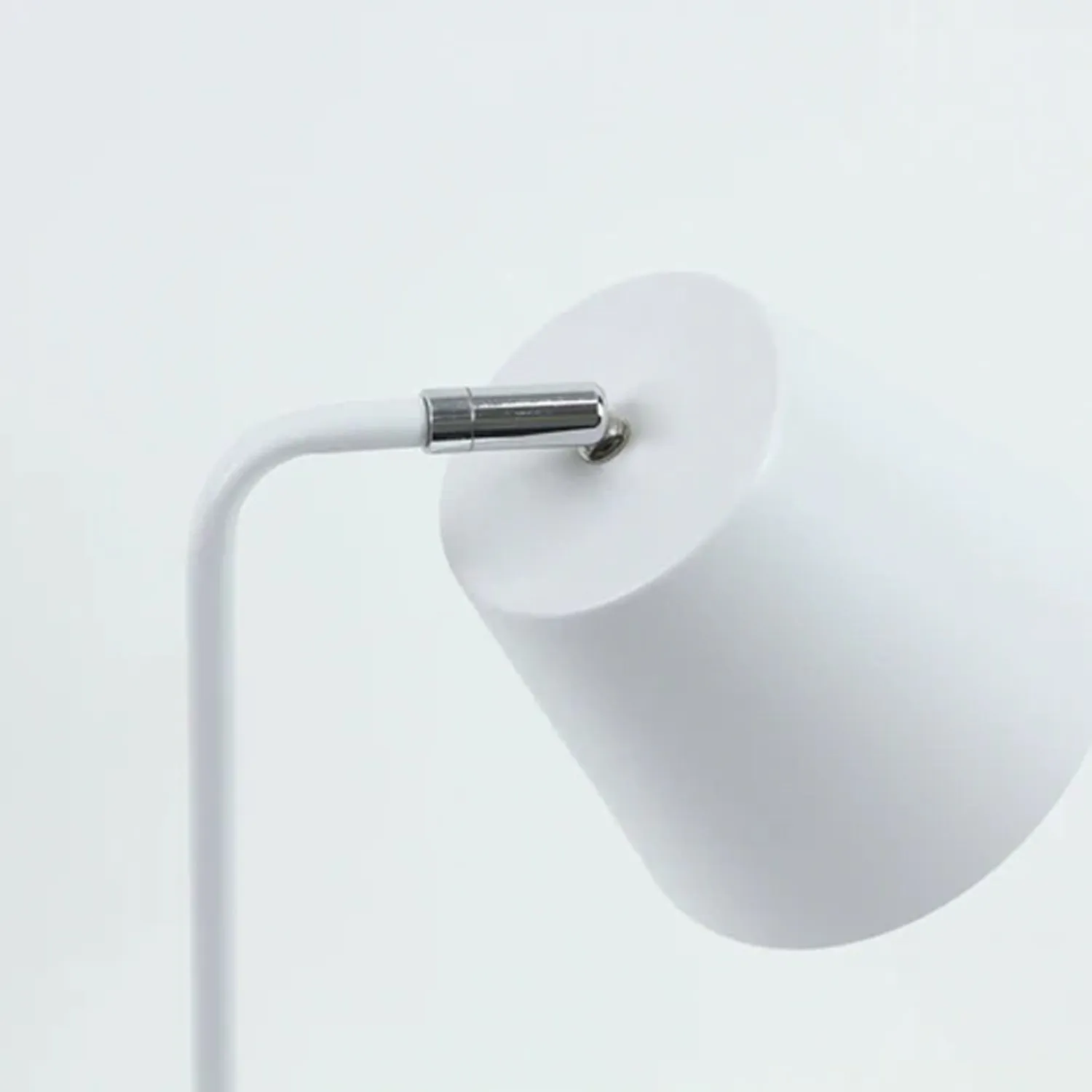 Amelia Sleek Illumination, Metal USB Table Lamp - Black, White, 400mm High, PL0205