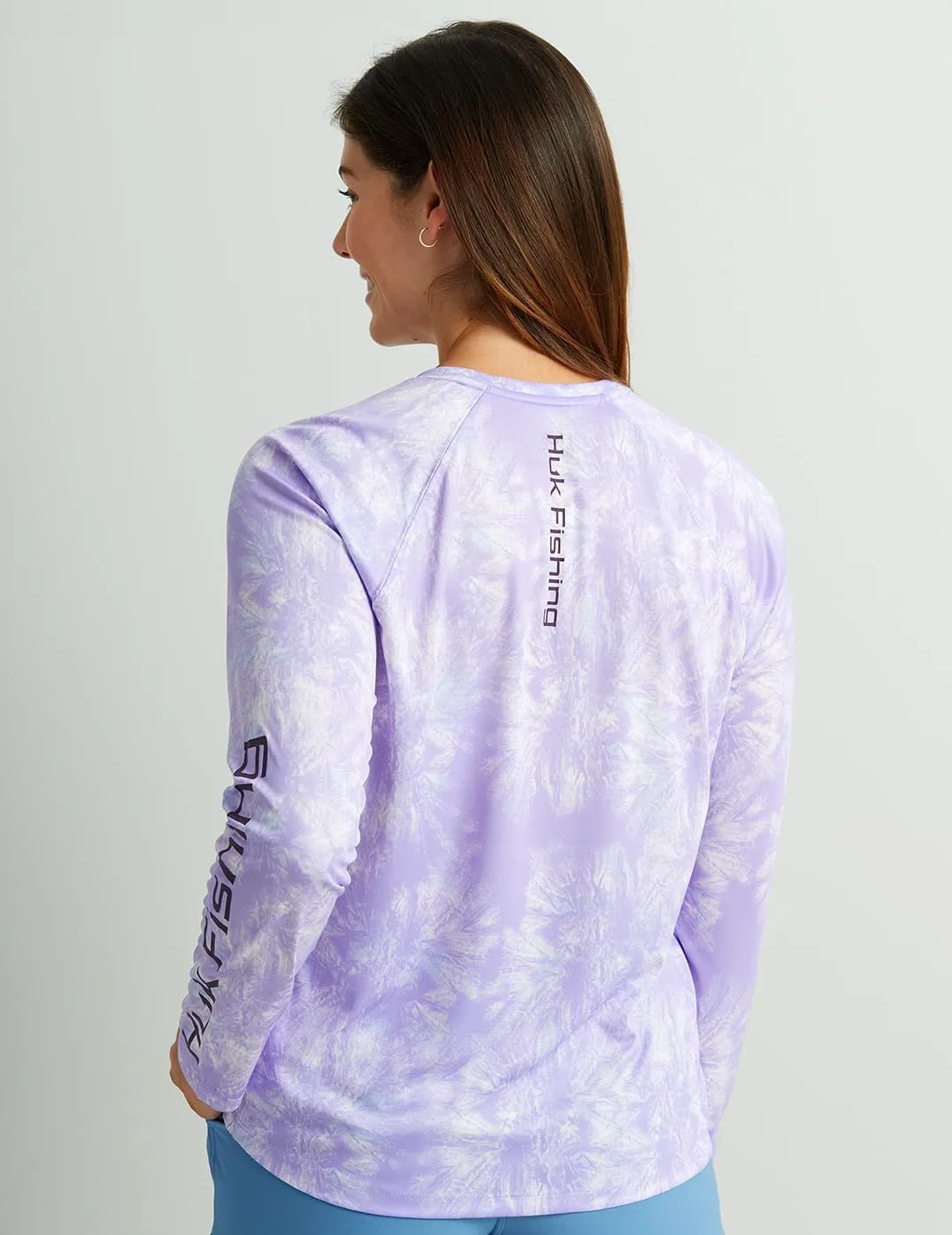HUK Women's Pursuit Patterned Crew Sleeve, Performance Shirt