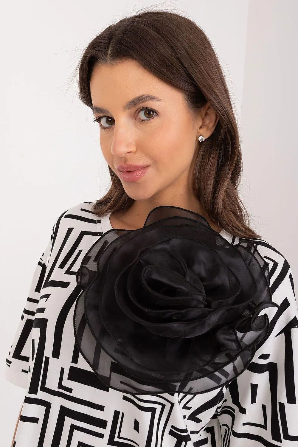 Lakerta elegant everyday blouse