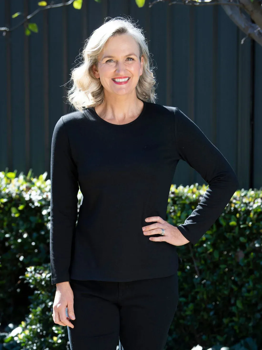 Long Sleeve Stretch Cotton Round Neck Top - Black