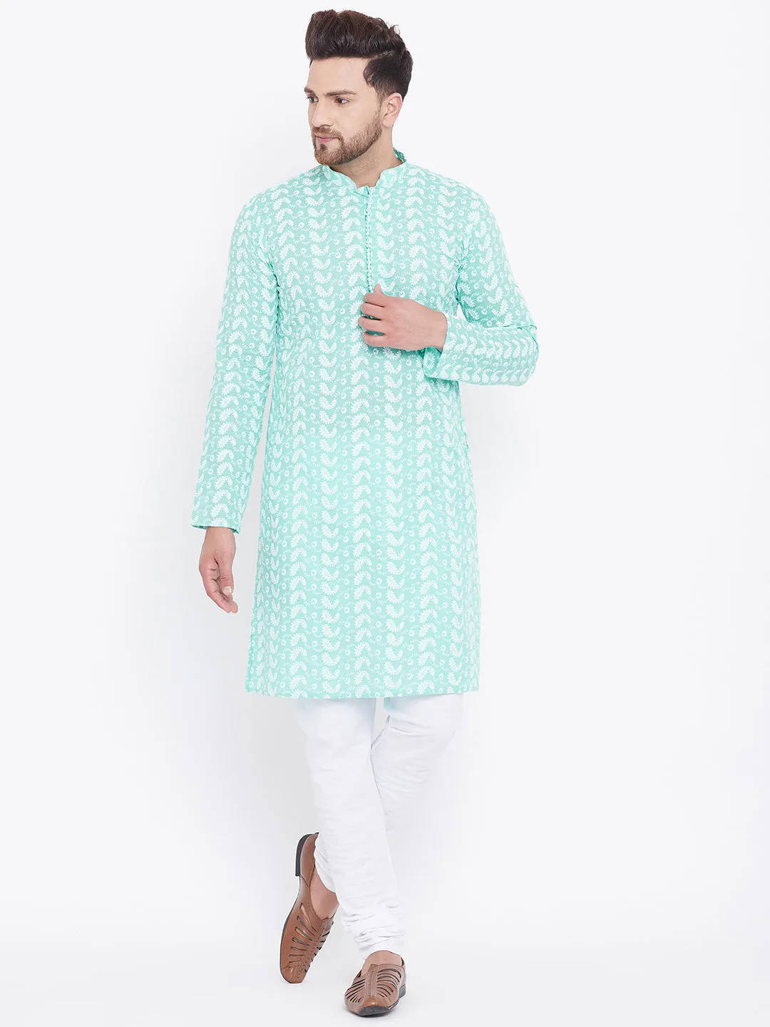 VASTRAMAY Men's Green Pure Cotton Chikankari Kurta